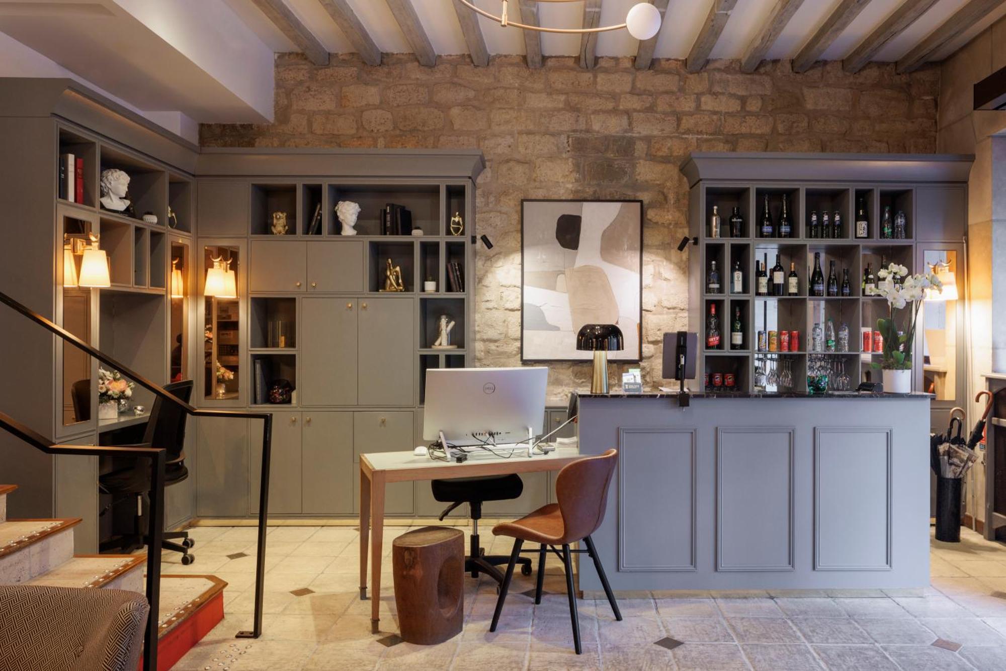 Hotel Saint Martin Bastille 3*