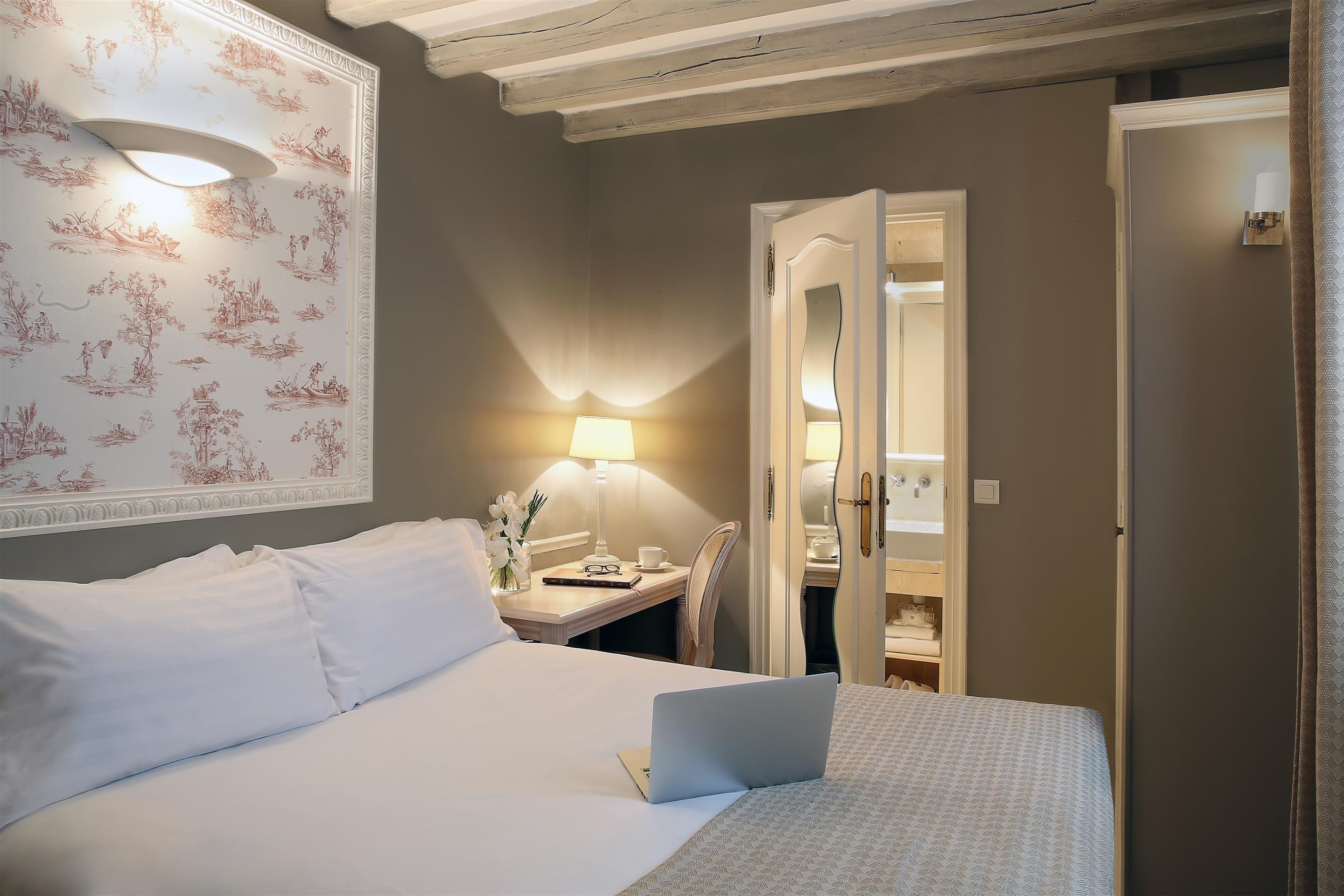 Saint Martin Bastille 3*